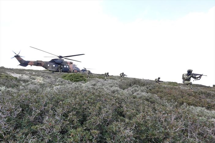 'Timsahlar' Mavi Vatan'daki zorlu görevlere böyle hazırlanıyor