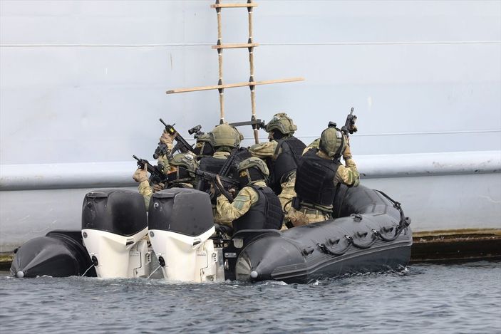 'Timsahlar' Mavi Vatan'daki zorlu görevlere böyle hazırlanıyor