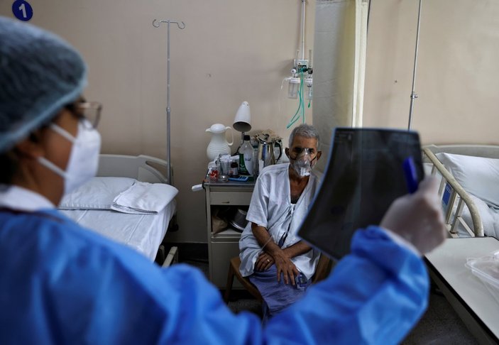 Hindistan, 'bağışıklıktan kaçabilecek' virüs mutasyonlarını inceliyor