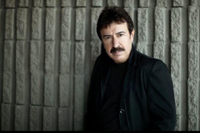 Ahmet Selçuk İlkan kimdir? Şair Ahmet Selçuk İlkan'ın biyografisi