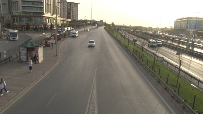 İstanbul'da haftanın ilk gününde yollar boş kaldı