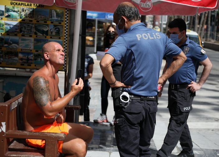 Antalya'da, kadın polise 'ahlaksız' teklifte bulunan turist serbest kaldı