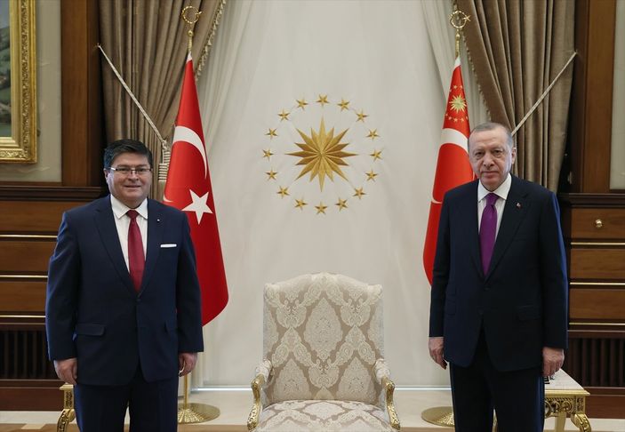 a Şili Büyükelçisi Castro, Cumhurbaşkanı Erdoğan'a güven mektubu sundu