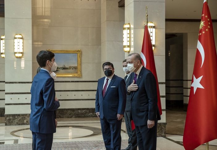 a Şili Büyükelçisi Castro, Cumhurbaşkanı Erdoğan'a güven mektubu sundu