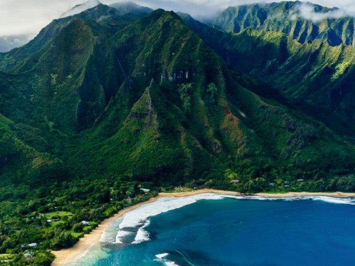 Mark Zuckerberg, Hawaii'den 2 bin 427 dönümlük arazi satın aldı