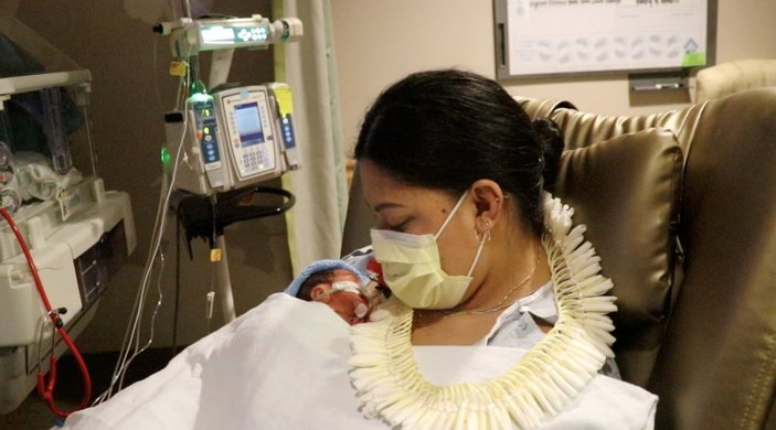 ABD’de bir kadın uçakta doğum yaptı