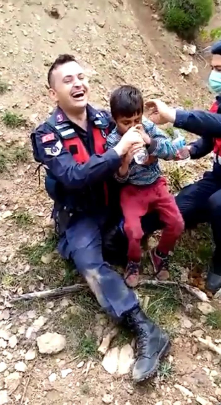 d Burdur'da 46 saat sonra bulunan Kerim'in babası: Oğlum sadece anne ve baba diyebiliyor