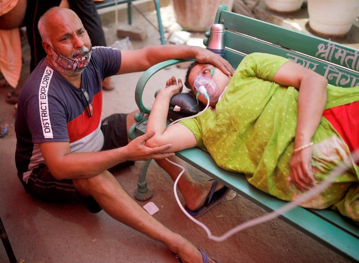 Hindistan mahkemesi: Oksijen eksikliğine bağlı ölümler soykırımdan farksız