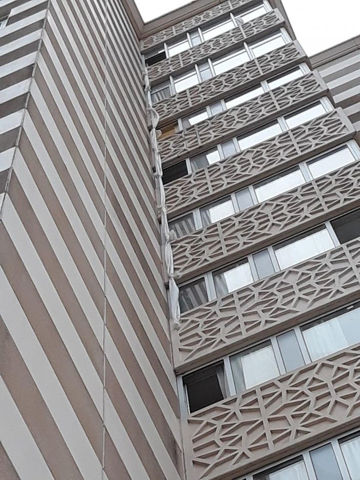 d Maltepe'de karantina yurdundan kaçmak isterken öldü