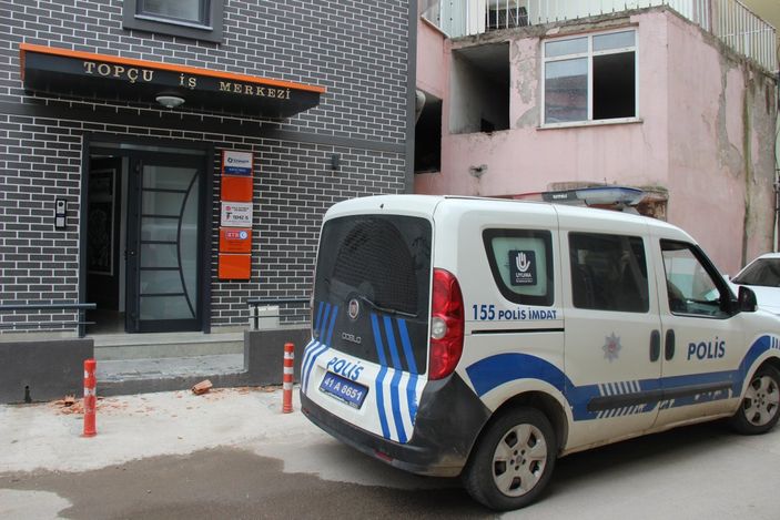 i Kocaeli’de iş merkezi içinde silahlı kavga