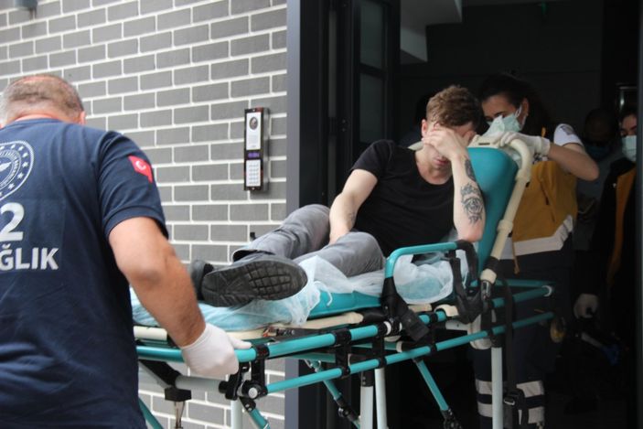 i Kocaeli’de iş merkezi içinde silahlı kavga