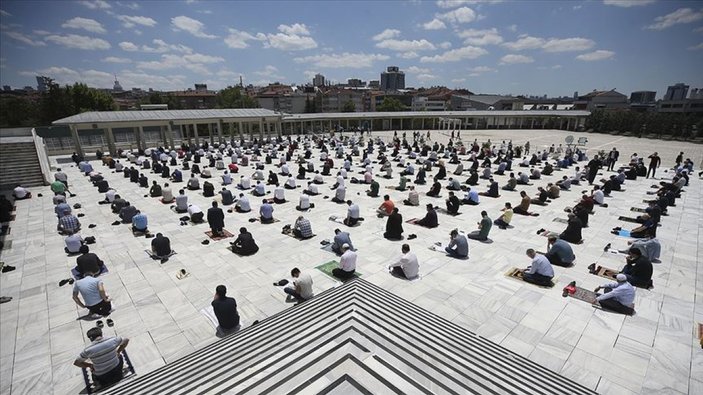 Ramazan Bayramı namazının saatleri belli oldu