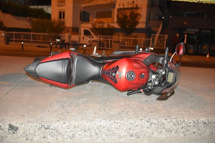 Beşiktaş'ta motosiklet denemesi yapan polis kaza yaptı