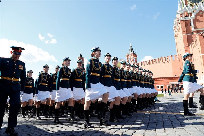 Moskova'da askeri geçit töreninin provası