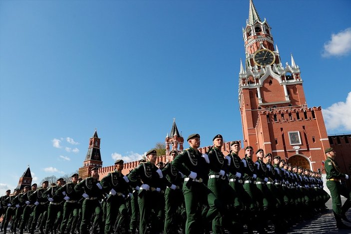 Moskova'da askeri geçit töreninin provası