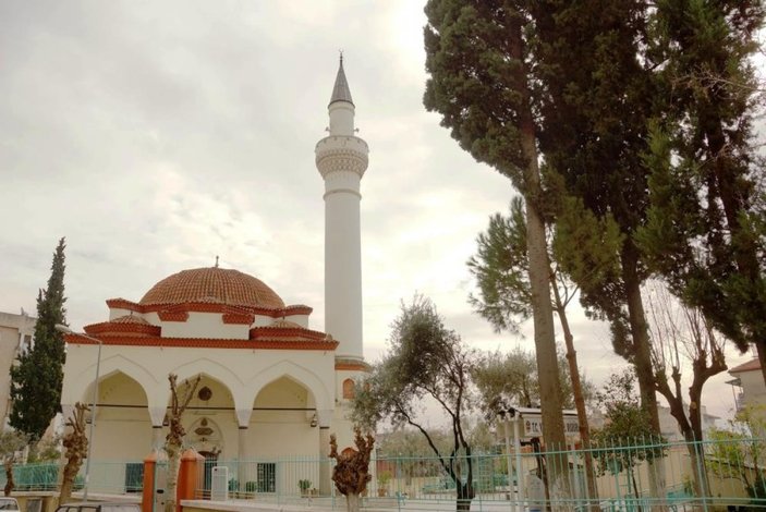 Aydın'da tan kapanma, camide itikafa girenlerin sayısını azalttı