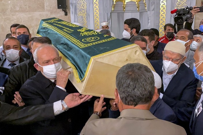 Kemal Kılıçdaroğlu, Cemil Erhan'ın cenaze törenine katıldı