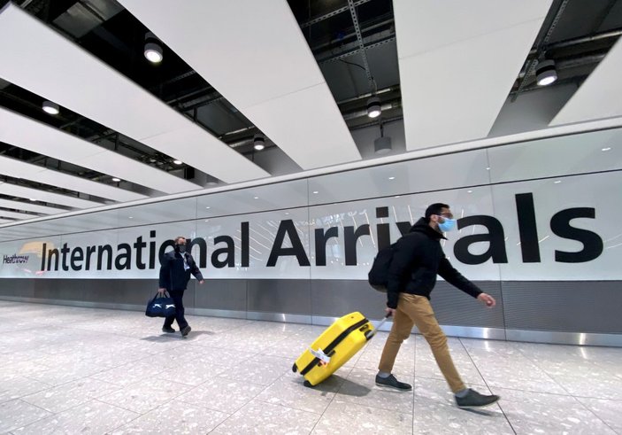 İngiltere'de hava yolu şirketleri, hükümete uluslararası uçuşlar için çağrı yaptı