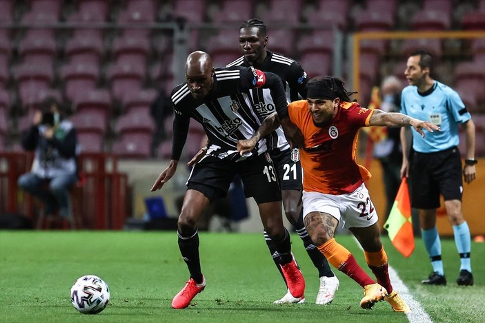 Galatasaray evinde Beşiktaş'ı 3 golle mağlup etti
