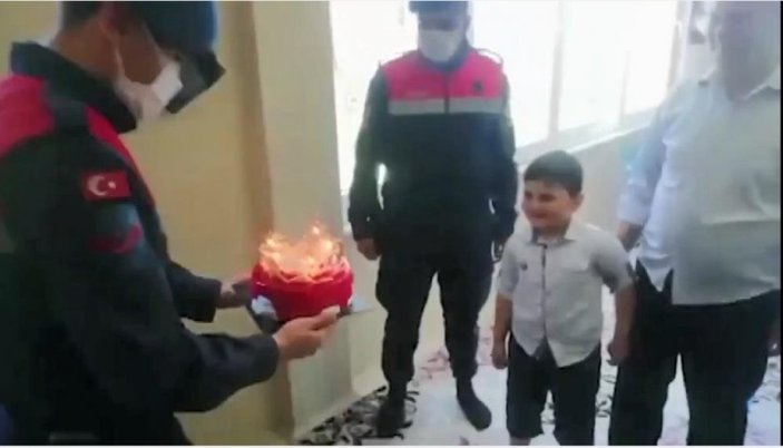 Samsun'da şehit çocuğuna doğum günü sürprizi