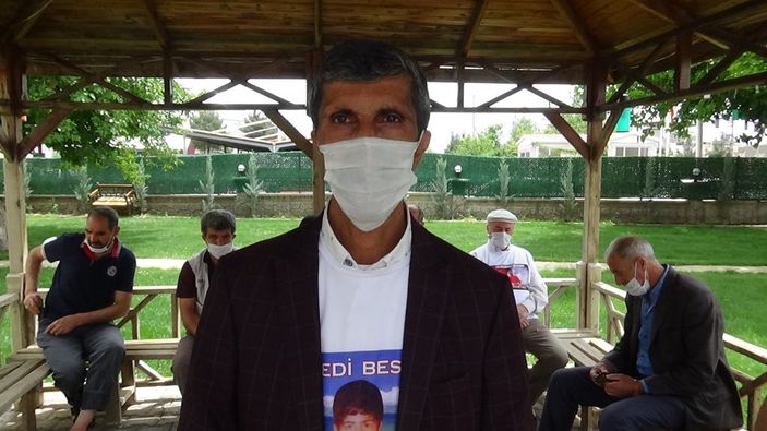 i Evlat nöbetine devam eden baba: Teslim olacaklarına inanıyorum