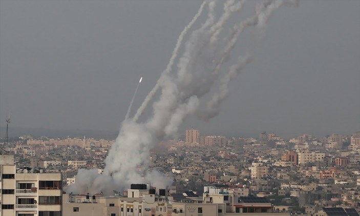 Gazze'den Batı Kudüs'e roket atıldı
