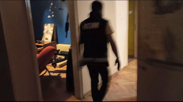 Eskişehir'de odasını silah atölyesine çeviren şahıs yakalandı