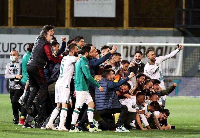 Muharrem Kasapoğlu'ndan, Süper Lig'e yükselen kulüplere kutlama