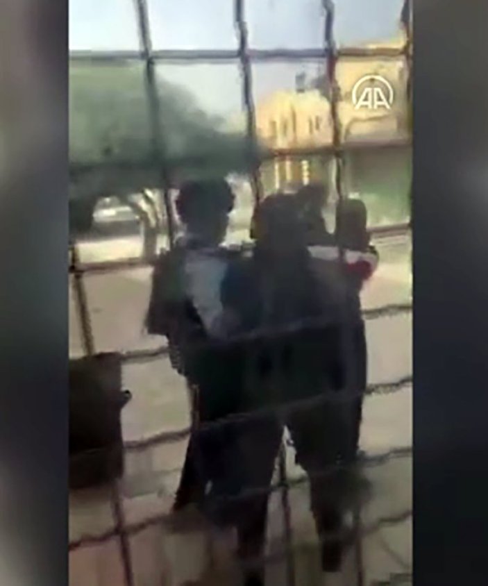 İsrail polisinin Filistinli gence vurma anları kamerada