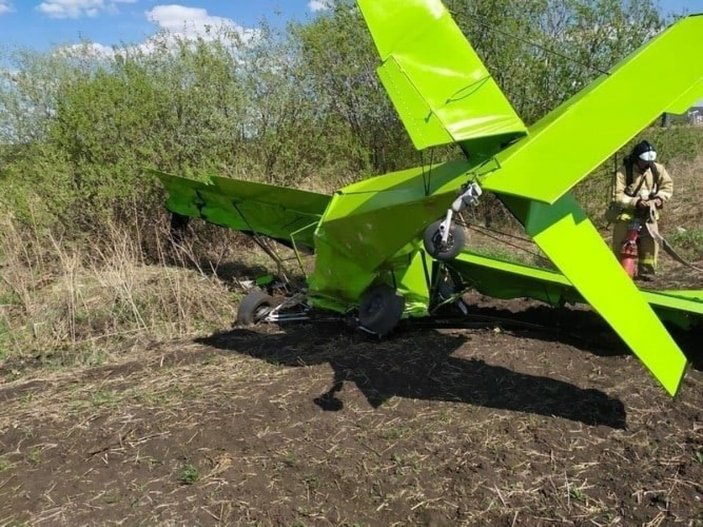 Rusya'da bakım işçisi küçük uçak kaçırdı