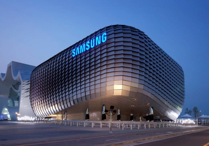  Fabrikanın Tekirdağ’a kurulma sebebi ise Avrupa’ya yakın bir ilimiz olması olarak gösteriliyor. Yani Samsung’un buradan Avrupa ülkelerine de akıllı telefon ihraç etmeyi planladığını anlıyoruz.