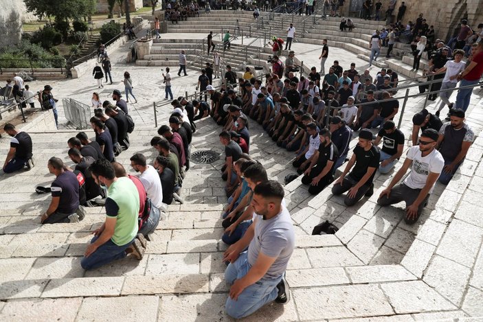 İsrail, 3 dinin kutsal gördüğü Kudüs'te terör estiriyor