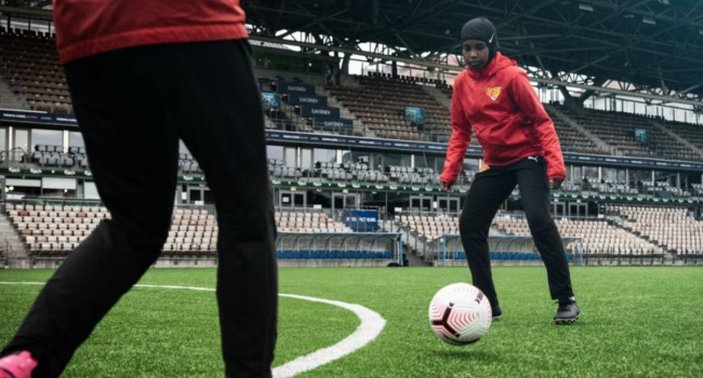 Finlandiya Futbol Federasyonundan Müslüman sporculara başörtü