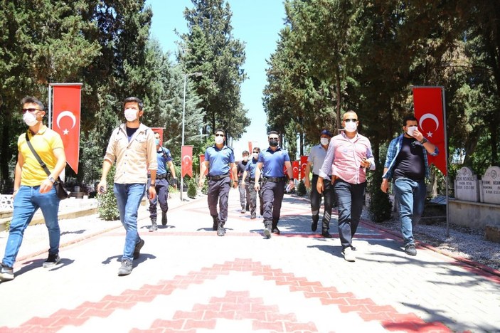 Adana mezarlıklarında 'korsan hoca' operasyonu