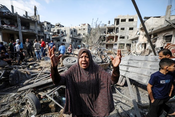 Gazze'de 10 bin ev susuz kaldı