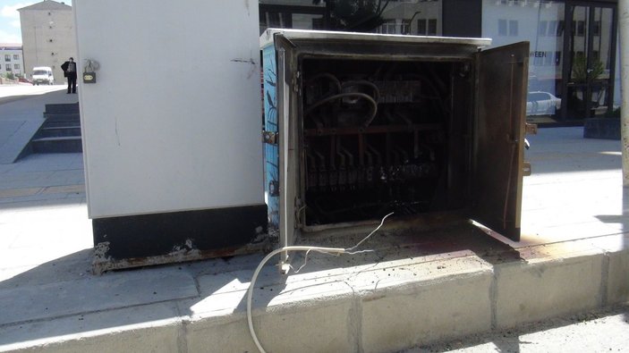 Van’da elektrik akımına kapılan işçi yaralandı