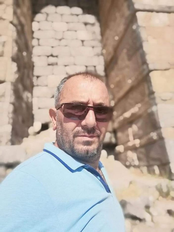 i İzmir'de taksiyle çarpışan tır devrildi