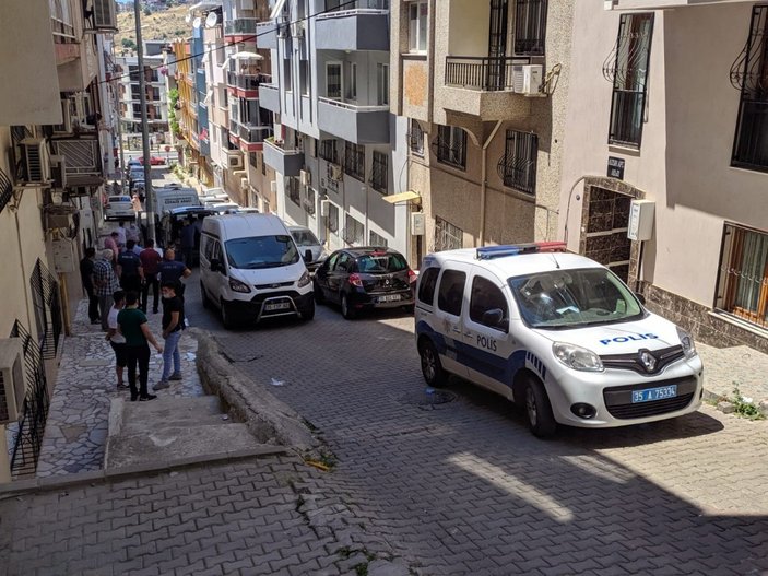 İzmir'de kızıyla tartışan anne katil oldu