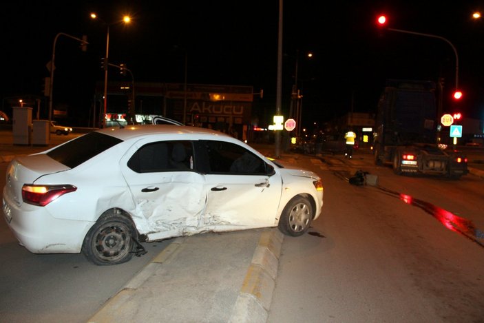 Sakarya'da sürücü kaza yaptıktan sonra kayıplara karıştı