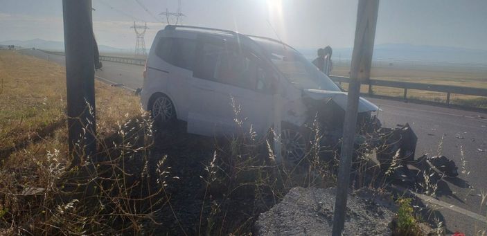 Gaziantep’te kaza: Traktör ikiye ayrıldı