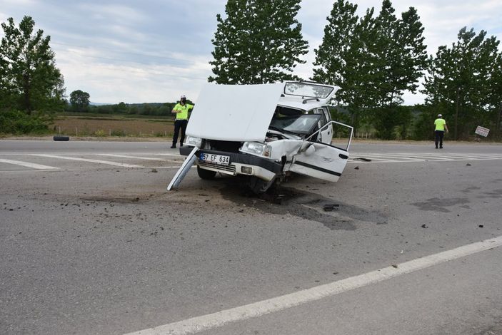 Sinop’ta kaza: LPG tankeri yola fırladı