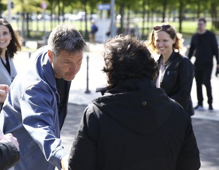 a Almanya’da, kızı PKK tarafından kaçırılan annenin eylemi sürüyor