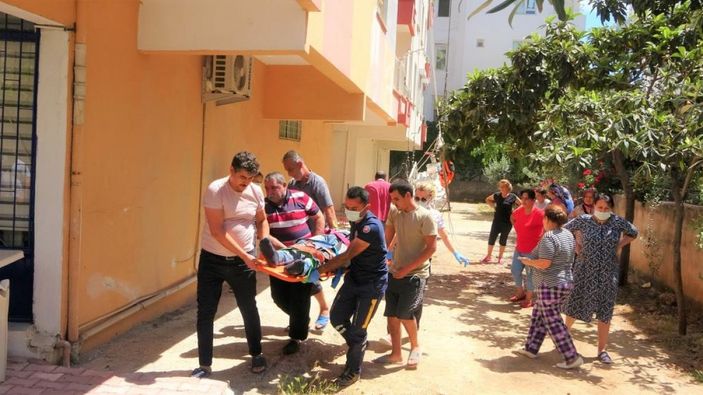 Antalya'da boya ustası ölümden döndü