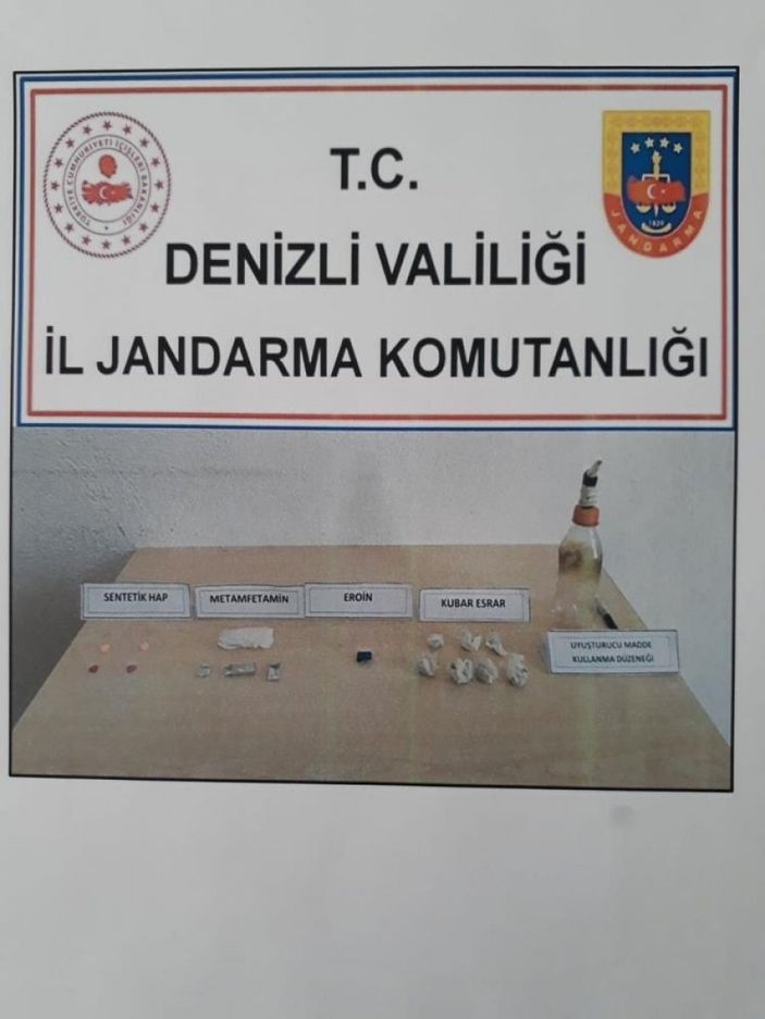 Denizli'de uyuşturucu satarken yakalandı