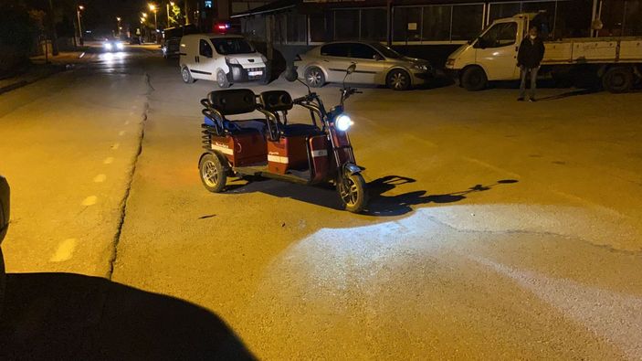 Bursa'da treeporter ve motosiklet çarpıştı: 2 yaralı