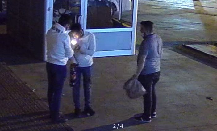 Konya'daki hırsız, yoldakilerin sigarasını yakıp araç çaldı