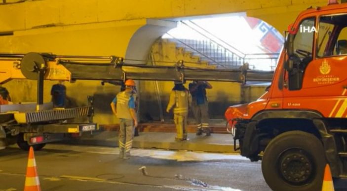 i Topkapı alt geçidinde onarım çalışmaları sırasında yangın çıktı