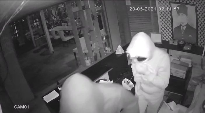 Samsun’da silahlı kavganın ardından, bir iş yerinin kasası çalındı