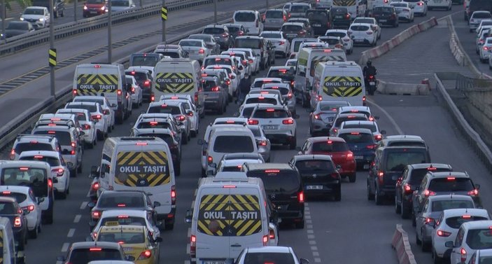 İstanbul’da haftanın ilk iş günü trafiği