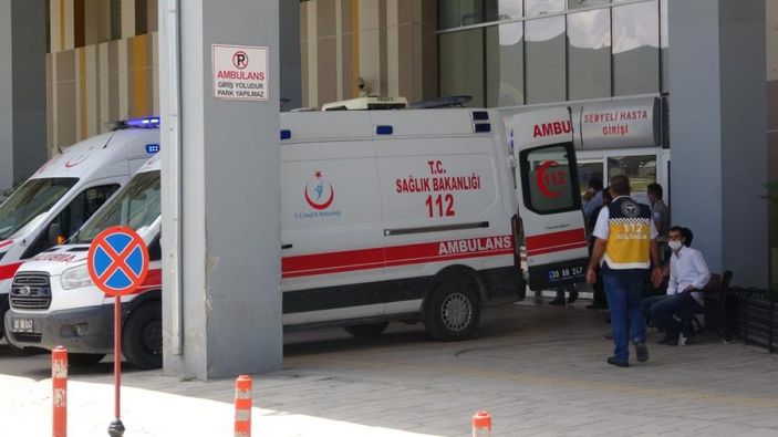 i Van'da yaralı olarak geldiği hastanede 6 kişiyi darbetti